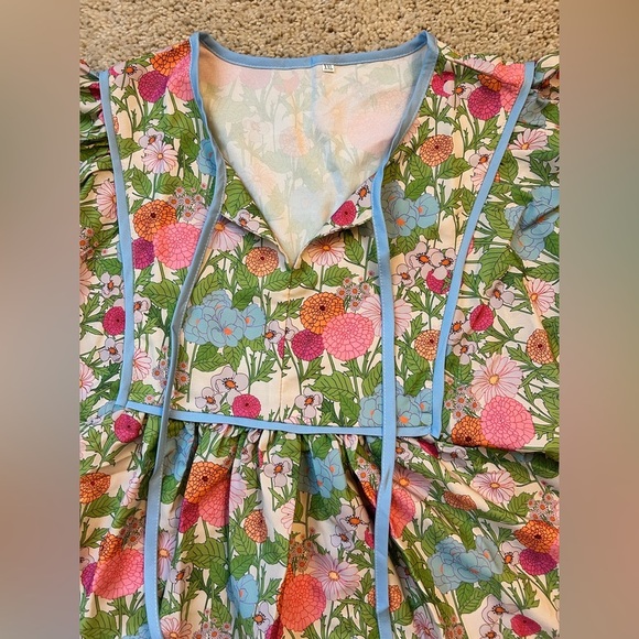 Floral Women's Top with Green and Orange Accents - Picture 3 of 5